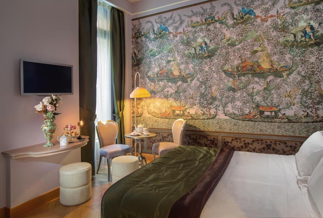 Chateau Monfort - Relais & Chateaux Milano Esterno foto A room at the hotel