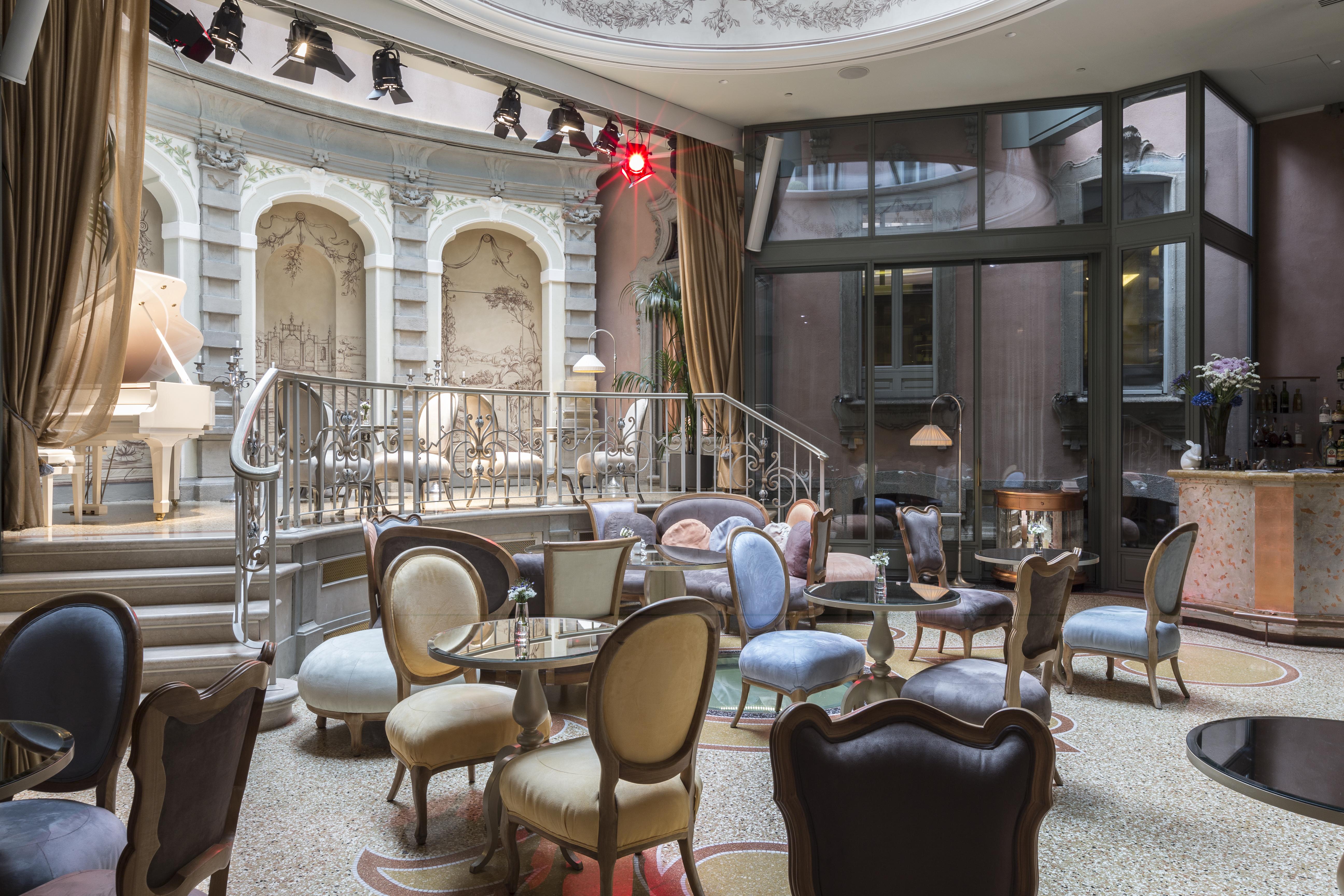 Chateau Monfort - Relais & Chateaux Milano Esterno foto The lobby