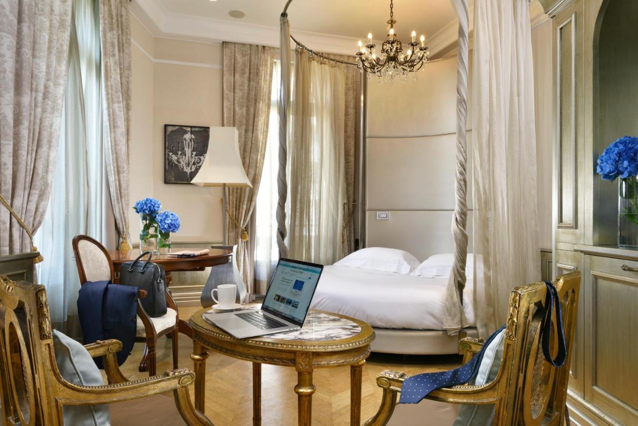 Chateau Monfort - Relais & Chateaux Milano Esterno foto A room at the hotel